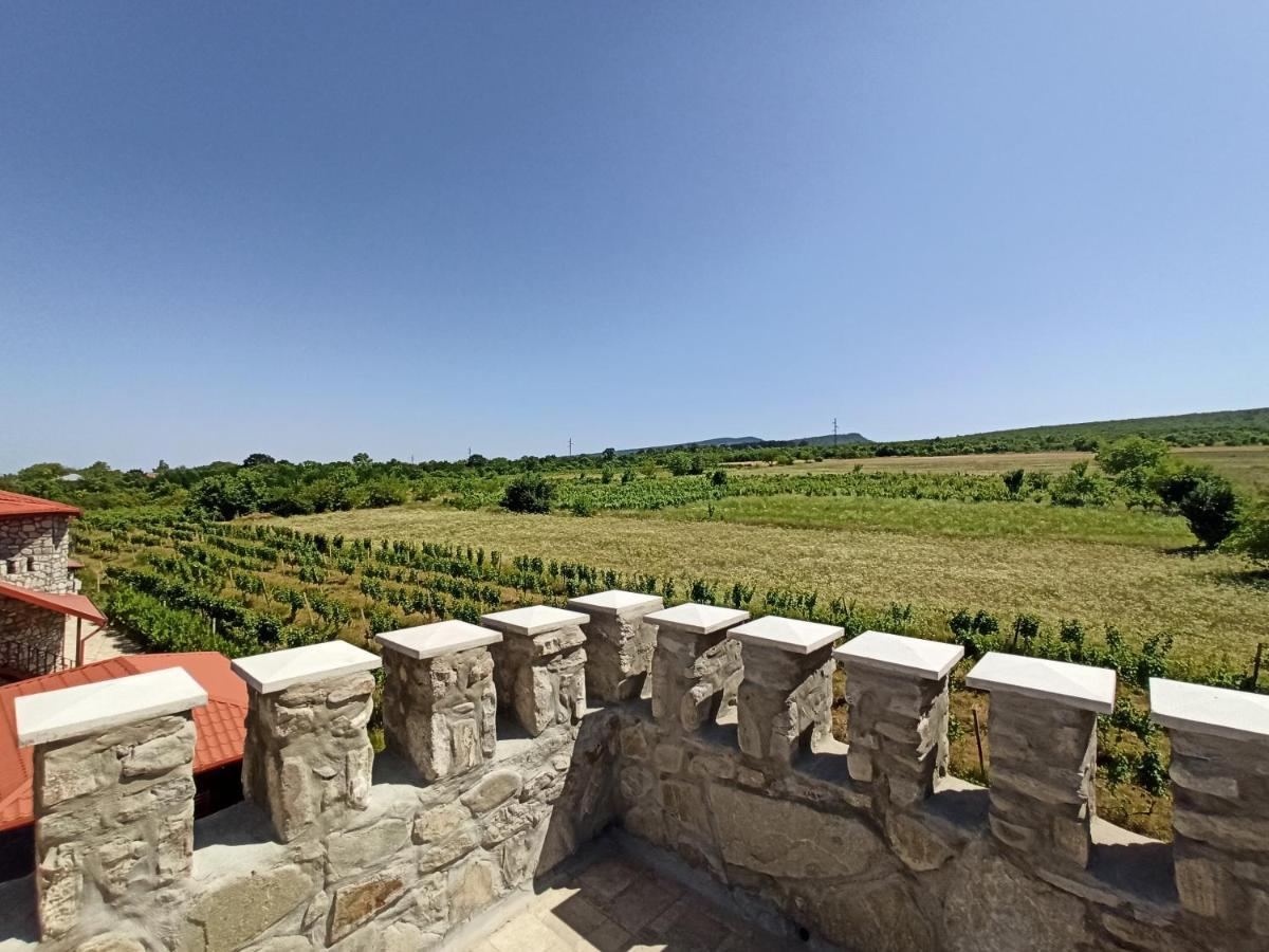 Chateau Tetri Bairagebi White Flags Kisiskhevi Экстерьер фото